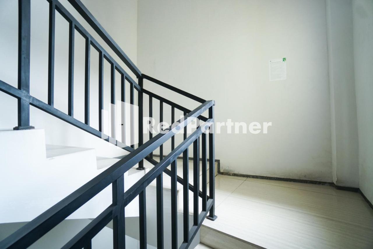 Toba Mansion Syariah Near Benhil Redpartner Ξενοδοχείο Τζακάρτα Εξωτερικό φωτογραφία