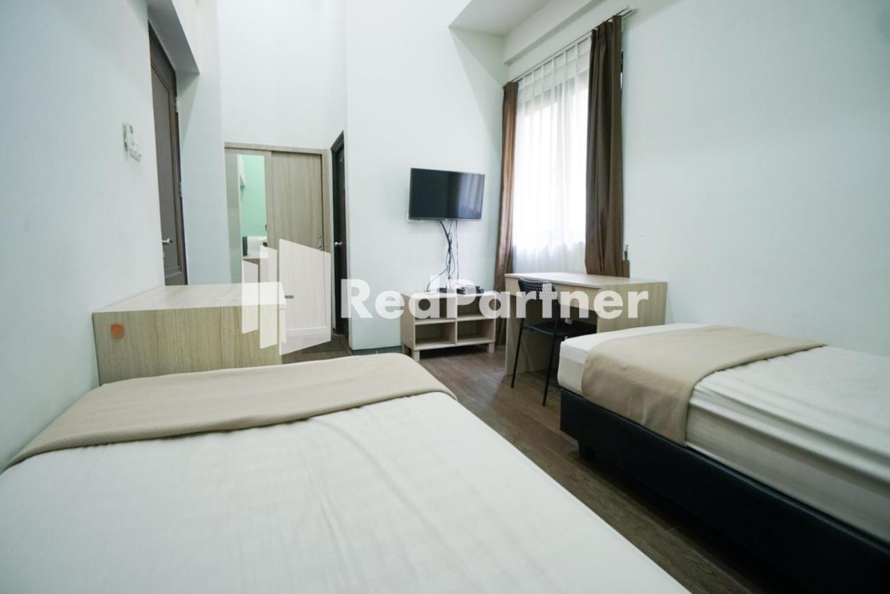 Toba Mansion Syariah Near Benhil Redpartner Ξενοδοχείο Τζακάρτα Εξωτερικό φωτογραφία