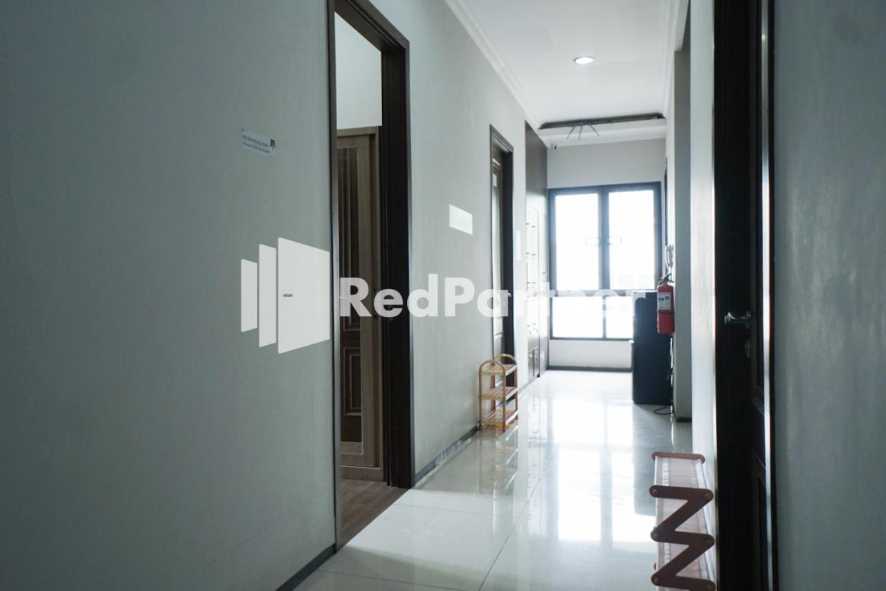 Toba Mansion Syariah Near Benhil Redpartner Ξενοδοχείο Τζακάρτα Εξωτερικό φωτογραφία